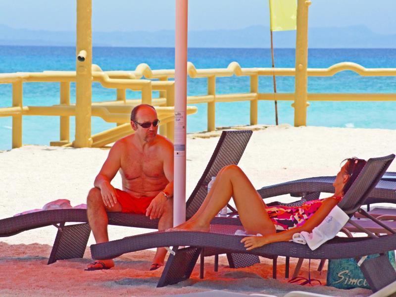 Marlins Beach Resort Santa Fe  Exterior photo